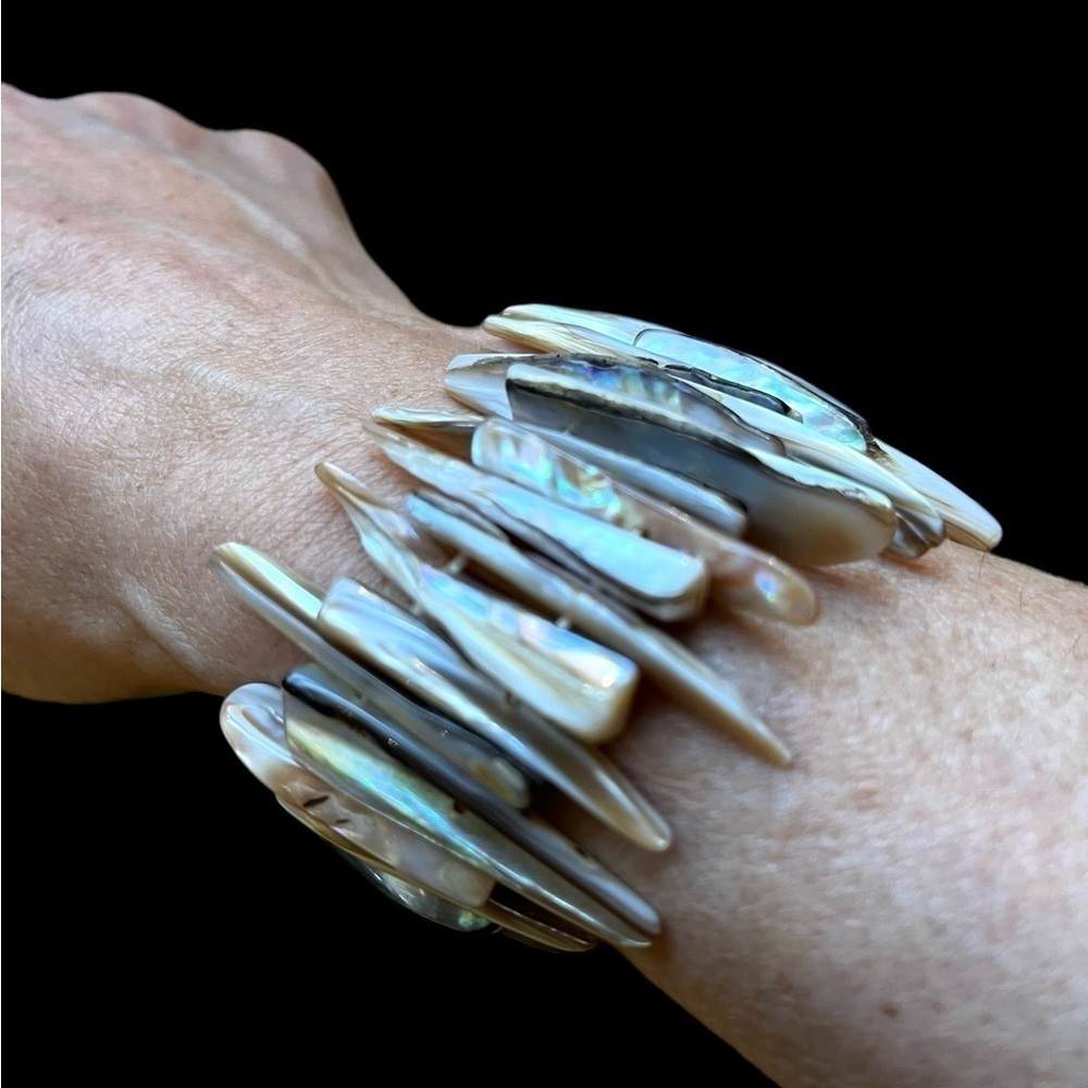 Mother of Pearl Shell Statement Stretch Bracelet Y2K VINTAGE